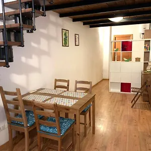 Casa Trevi , Rome Italië