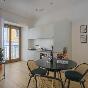 Chic Luxury Apartments-hosted By Sweetstay , Milaan Italië