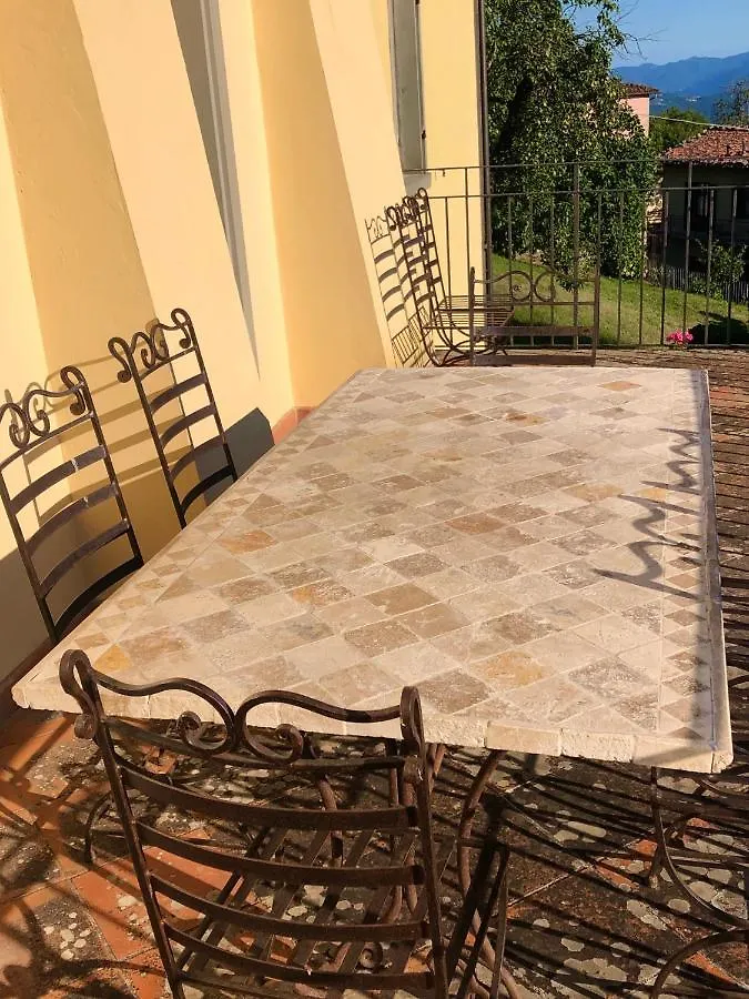 Apartment Casa Gianfrati Corfino Semesterbostad